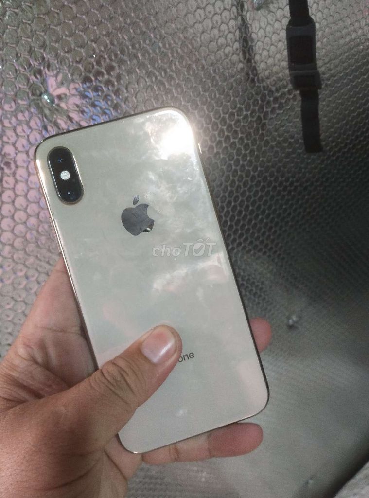 Apple iPhone Xs 64GB pin 90 quốc tế . Mua bán Điện thoại tại Quận Ninh Kiều Cần Thơ được đăng bởi Thợ săn  hình 1