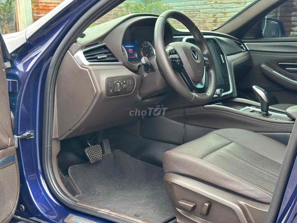 VinFast Lux A2.0 2021 2.0 AT - 56064 km. Mua bán Ô tô tại Quận 12 Tp Hồ Chí Minh được đăng bởi Le Thanh Tùng hình 5
