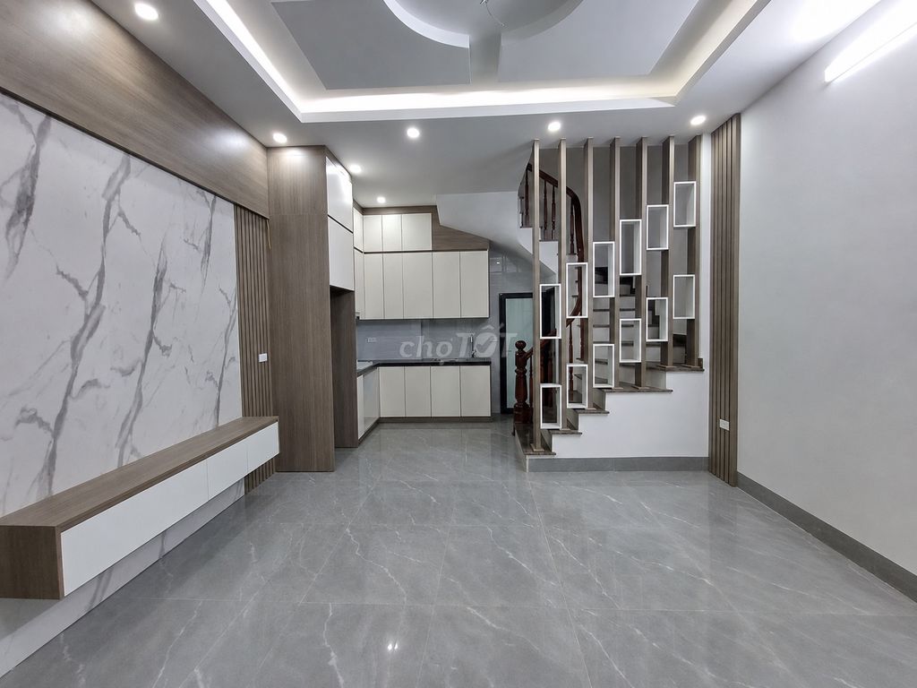 BÁN NHÀ THỤY KHUÊ-TÂY HỒ-5 TẦNG NHÀ MỚI, FULL NỘI THẤT, Ở NGAY 7.05 TỶ