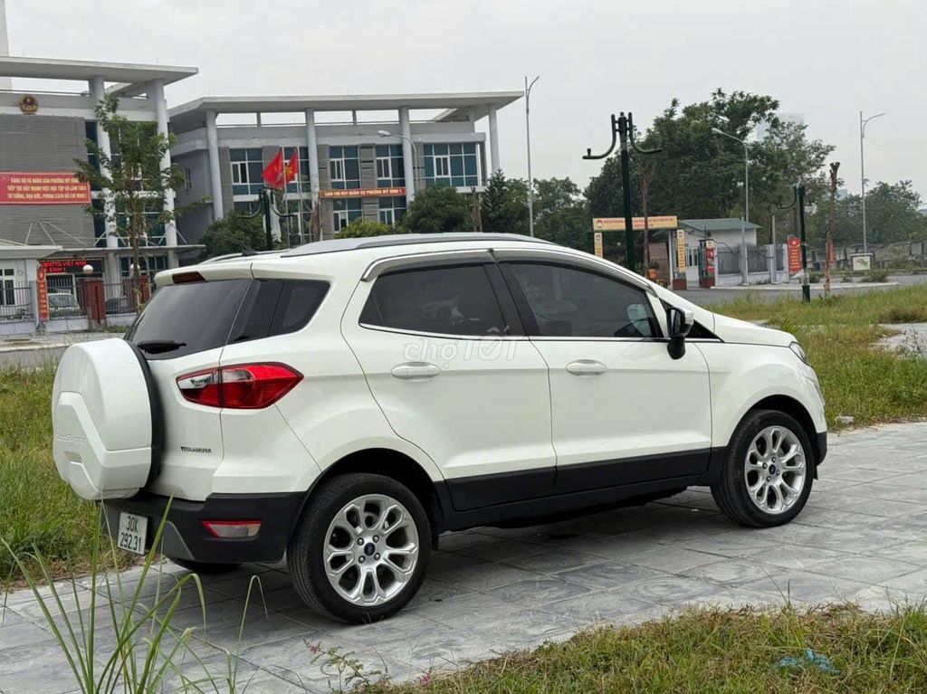 Ford EcoSport 1.5L Titanium AT, xe đẹp keng