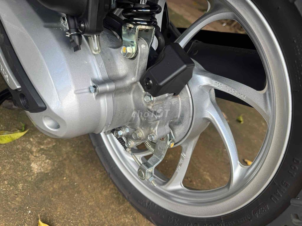 vison 2025 1.700 km mới 99% , giao cccd chủ. Mua bán Xe máy tại Huyện Cẩm Mỹ Đồng Nai được đăng bởi Đặng Quốc Hoàng hình 8