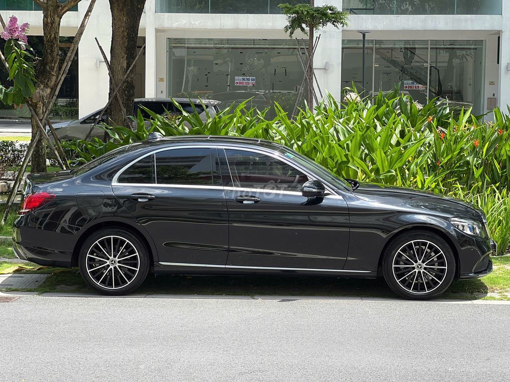 C200 Exclusive 2019  - 36.000miles Zin mới. Mua bán Ô tô tại Quận 7 Tp Hồ Chí Minh được đăng bởi tuấn anh hình 3