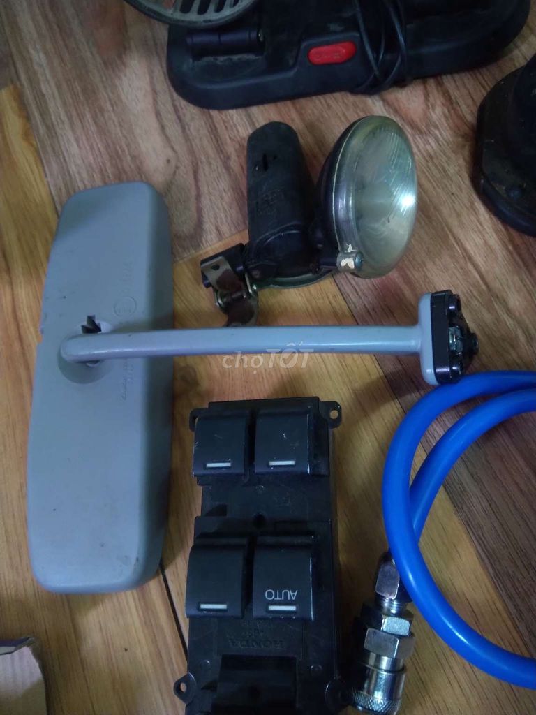 Bán ít đồ liên quan đến XE HƠI. Mua bán Phụ tùng xe tại Quận Hoàng Mai Hà Nội được đăng bởi Mr Tiên  hình 5