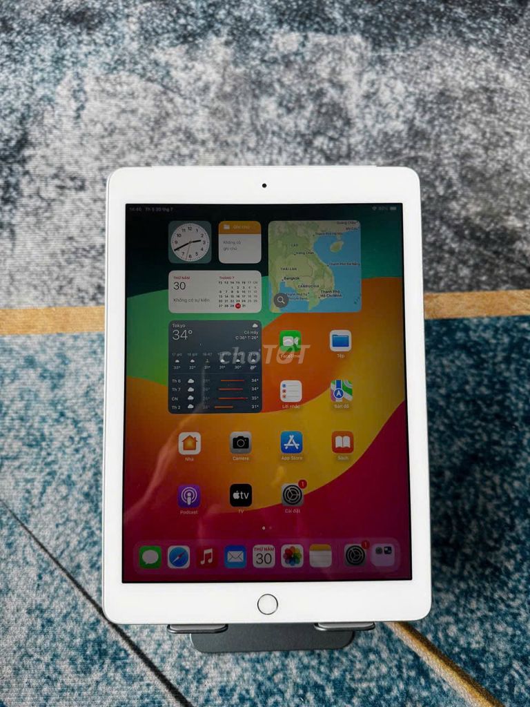 Apple iPad Gen 6 Wifi + Sim 4G 32GB Bạc. Mua bán Máy tính bảng tại Quận 10 Tp Hồ Chí Minh được đăng bởi Hội Đồ Điện Tử hình 1