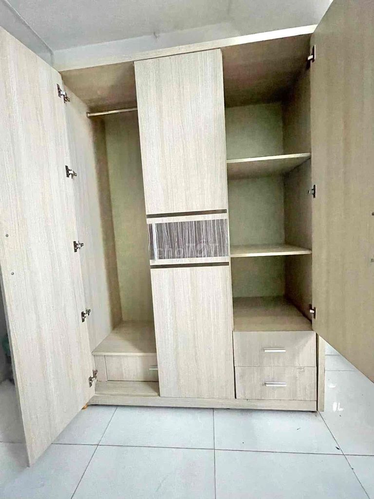 thanh lí 2 tủ quần áo Gỗ Vàng nhạt, Nâu Gia đình. Mua bán Tủ, kệ gia đình tại Quận Bình Tân Tp Hồ Chí Minh được đăng bởi Lâm Tuyến hình 1