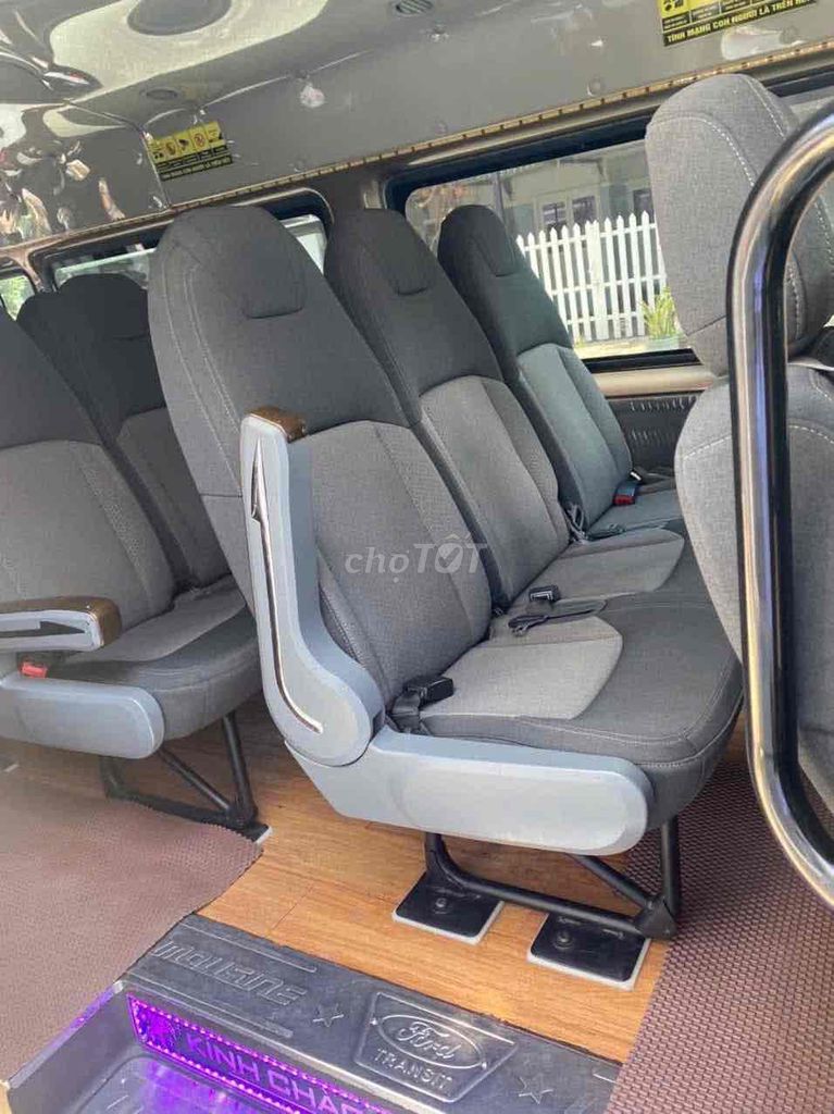 Ford Transit, xe đẹp, giá thương lượng