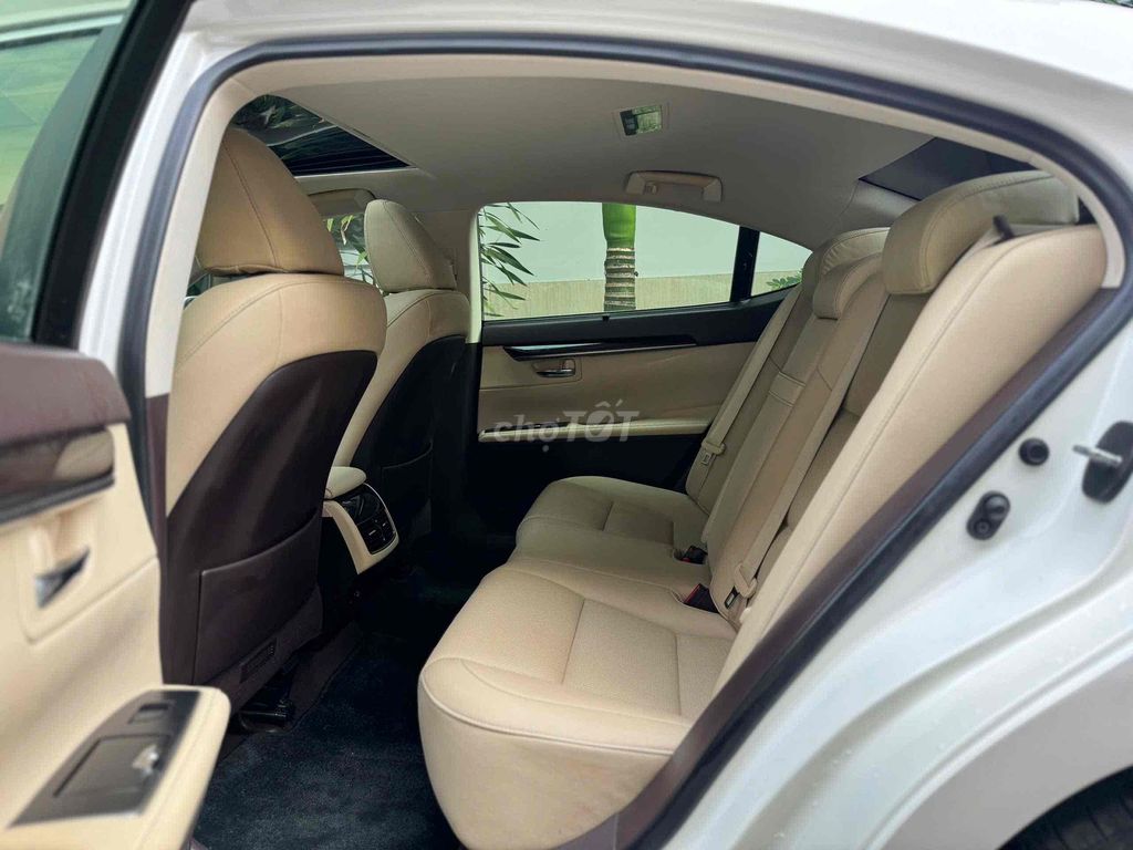 Lexus ES 250 2.5L 2015 60.000km. Mua bán Ô tô tại Quận Gò Vấp Tp Hồ Chí Minh được đăng bởi Thức hình 7