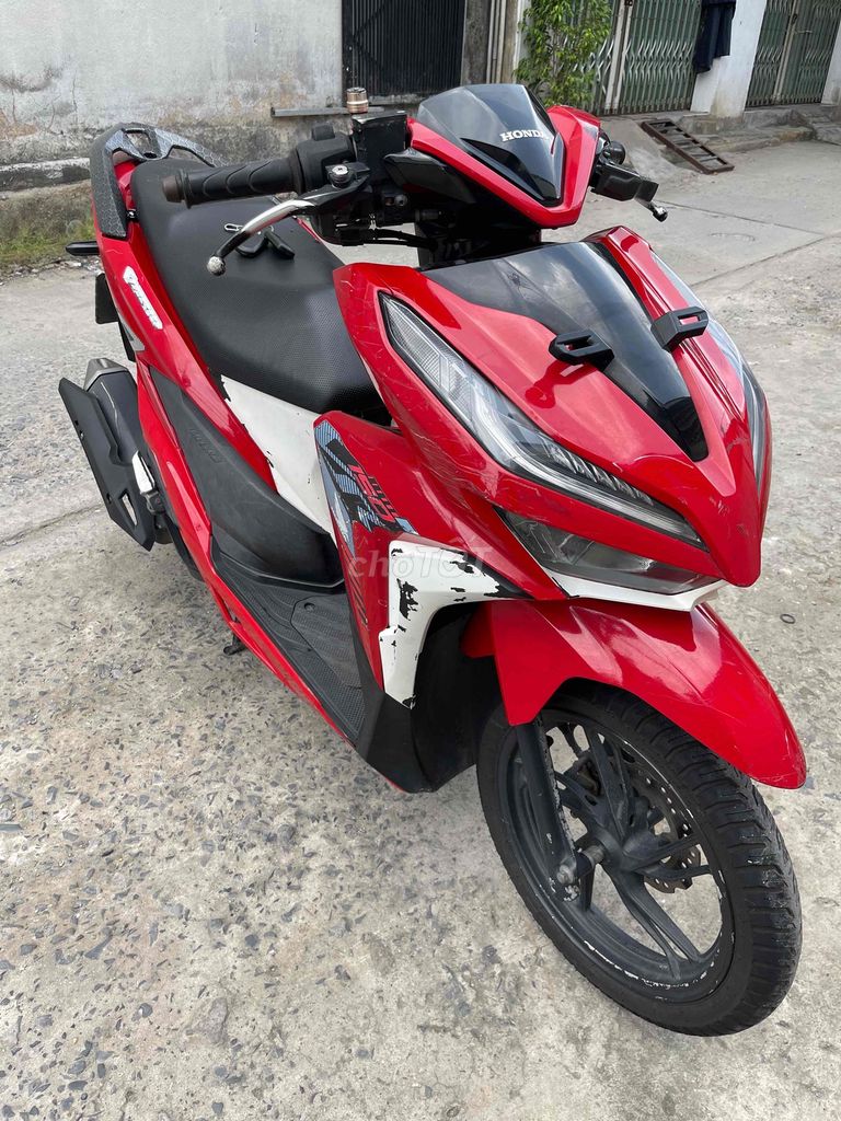 Honda Vario 150 2019 красный автоматический