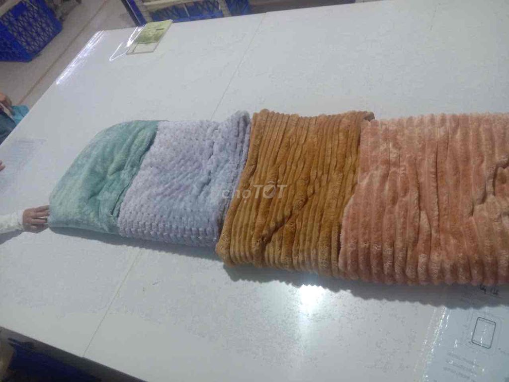 Mền lông cừu 1m6x1m8. Mua bán Giường, chăn ga gối nệm tại Huyện Củ Chi Tp Hồ Chí Minh được đăng bởi Trúc Thanh hình 1