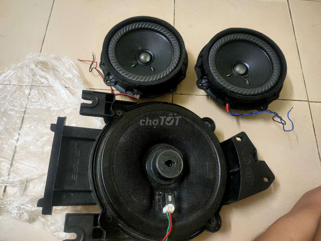 loa đang hoặc động bình thường . Mua bán Tivi, Âm thanh tại Thành phố Thủ Đức Tp Hồ Chí Minh được đăng bởi thang hình 1