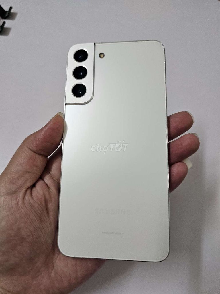 Samsung S22+ 5G 8/128GB Trắng zin full chức năng . Mua bán Điện thoại tại Quận Cầu Giấy Hà Nội được đăng bởi Công Hậu Mobile  hình 1