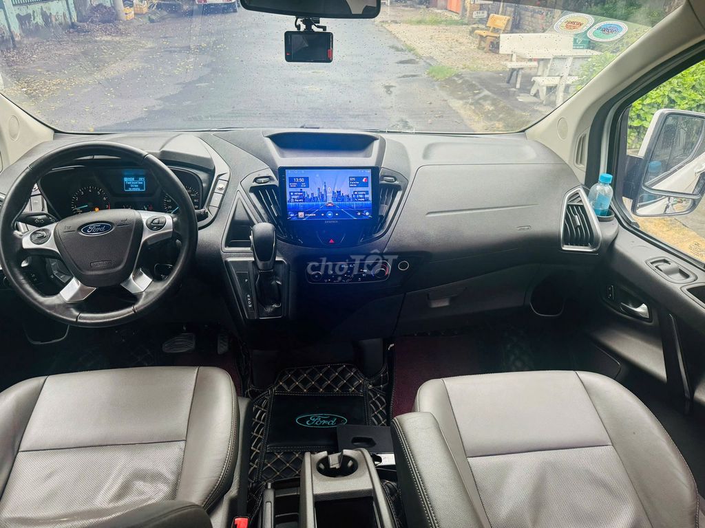 Ford Tourneo Titanium 2019, bảo hành 2026, vay 75%. Mua bán Ô tô tại Quận Tân Phú Tp Hồ Chí Minh được đăng bởi Đức hình 8