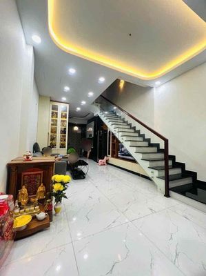 NHÀ FULL NỘI THẤT NGAY VINHOMES Q9 - 2LẦU 4PN ĐƯỜNG OTO