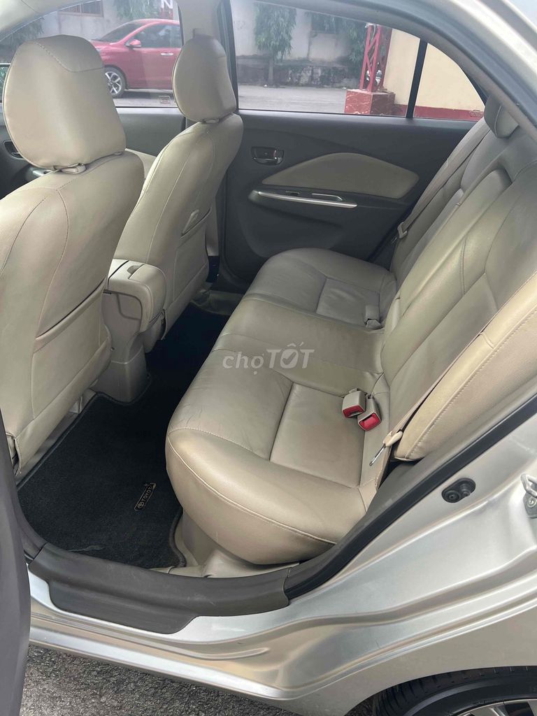 Toyota Vios 2012 1.5G - 120000 km. Mua bán Ô tô tại Thành phố Biên Hòa Đồng Nai được đăng bởi phong hình 12