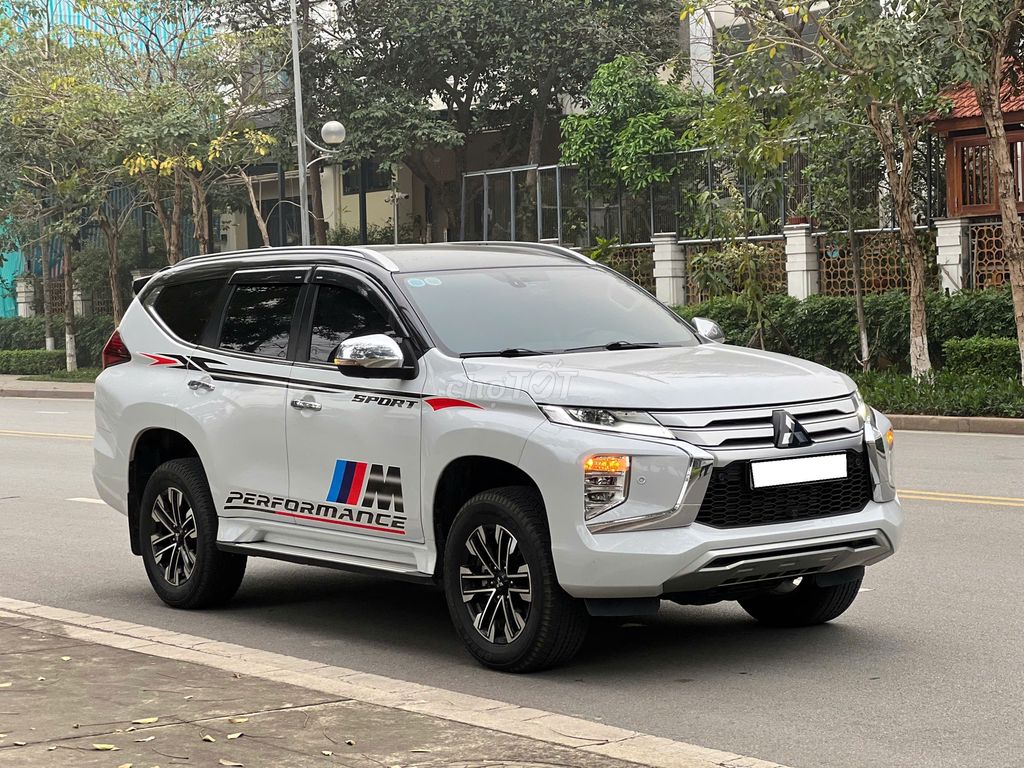 Mitsubishi Pajero Sport 2.4D 4x4AT 2022 Nhập Thái