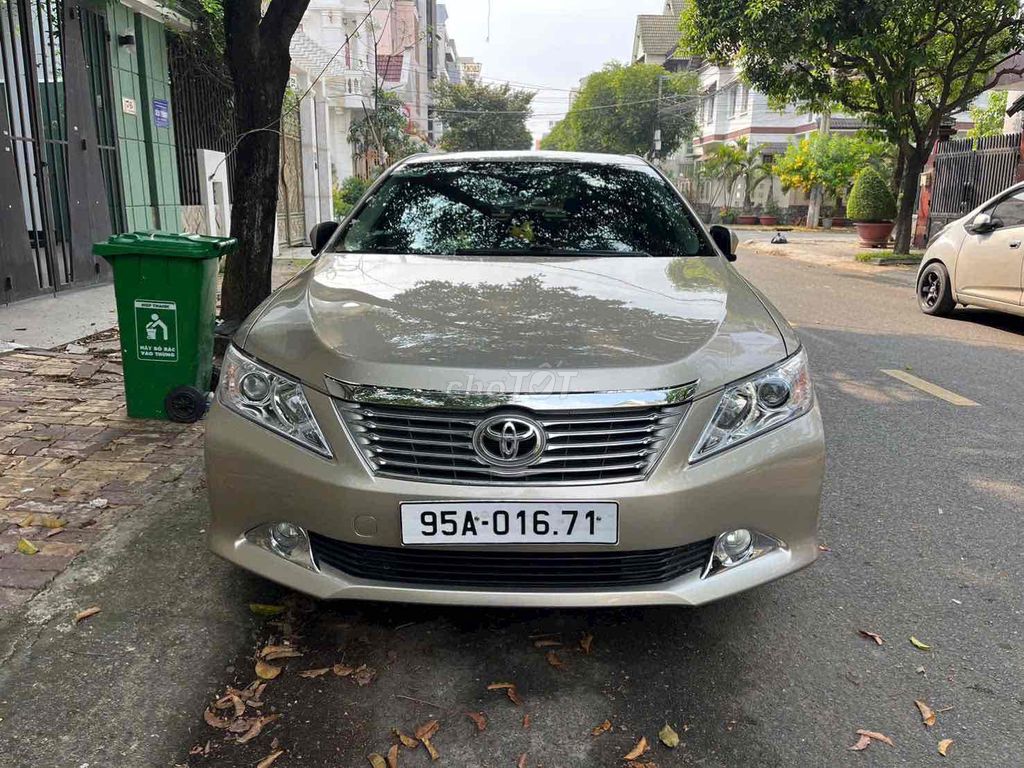 Toyota Camry 2015 2.0E  chính chủ. Mua bán Ô tô tại Thành phố Thủ Dầu Một Bình Dương được đăng bởi Hoa hình 2