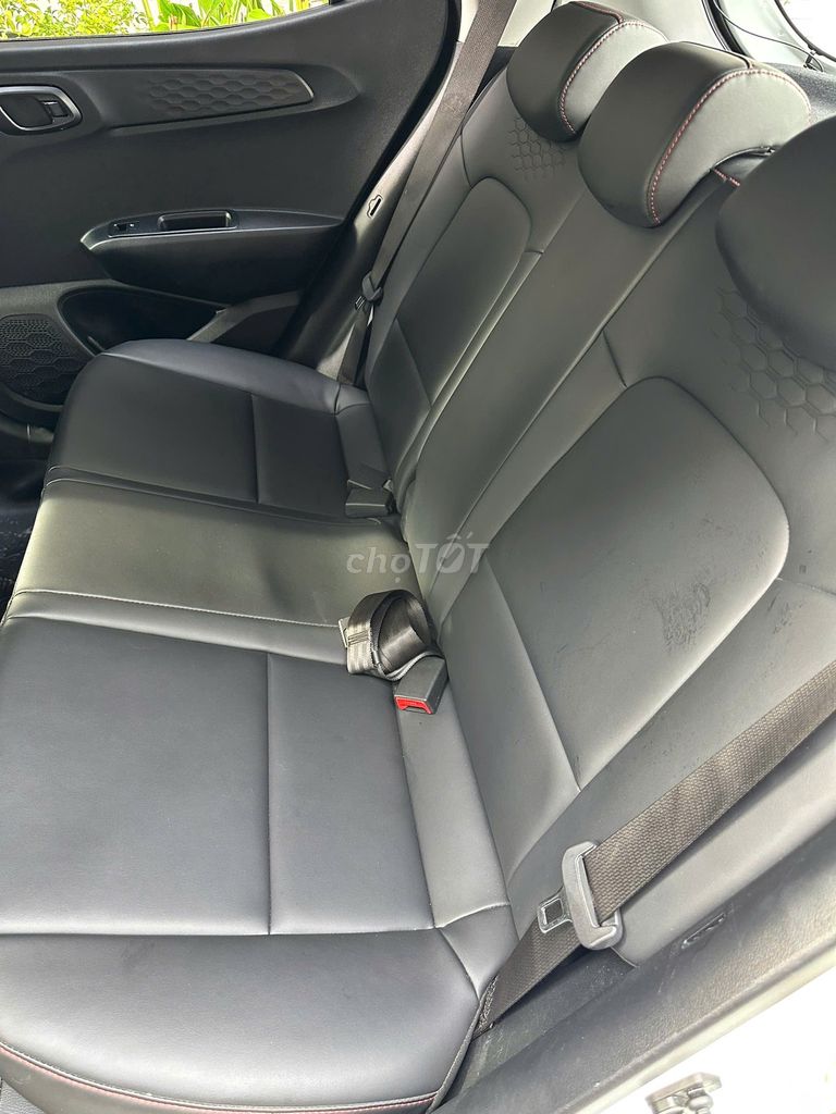 Bán Hyundai Grand i10 2022. Mua bán Ô tô tại Thành phố Vinh Nghệ An được đăng bởi Chị Hoa hình 8