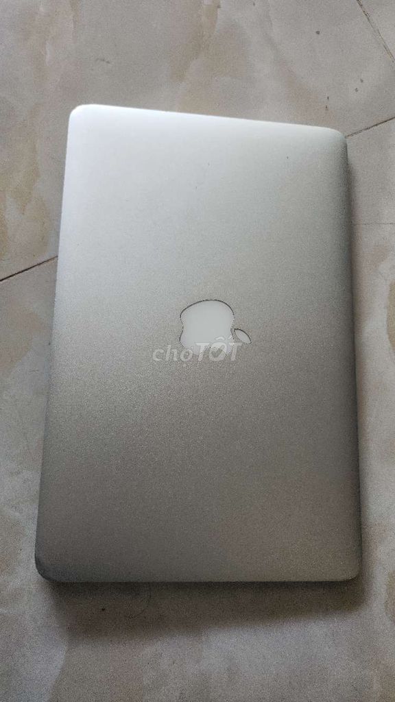 Apple MacBook Air Bạc. Mua bán Laptop tại Huyện Lấp Vò Đồng Tháp được đăng bởi Văn Quyên hình 1