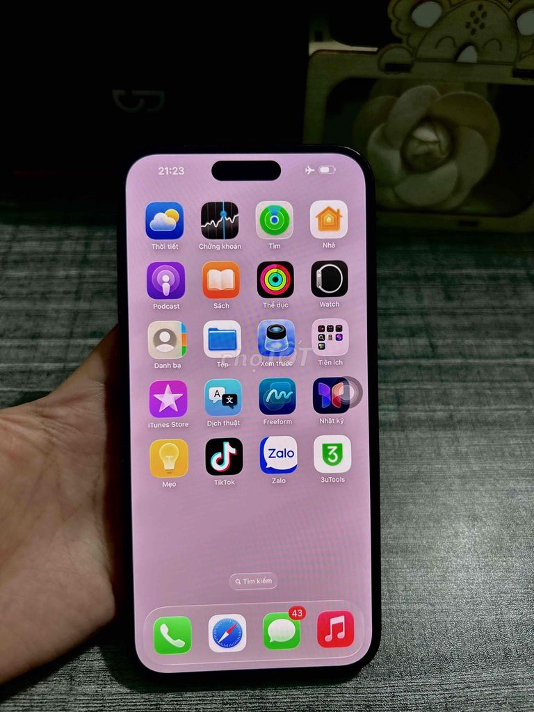 Apple iPhone 15 Plus Đen Đã sử dụng. Mua bán Điện thoại tại Huyện Trà Cú Trà Vinh được đăng bởi Trần Quốc Việt hình 1