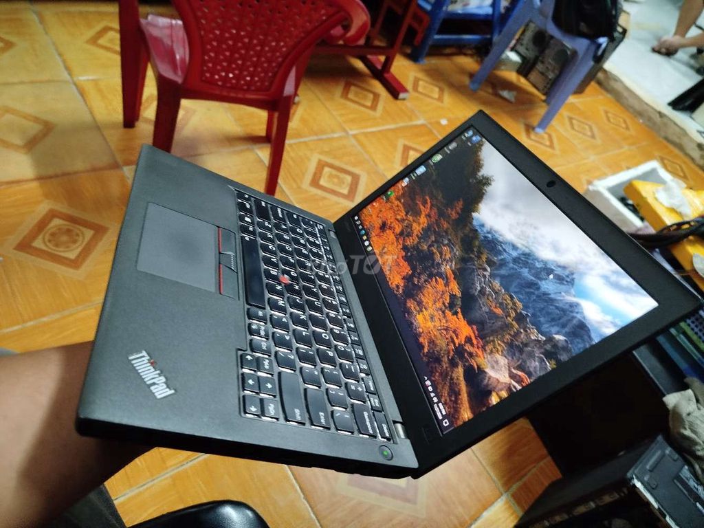 Laptop lenovo máy nhật siêu bền chip i5 gen 7.!