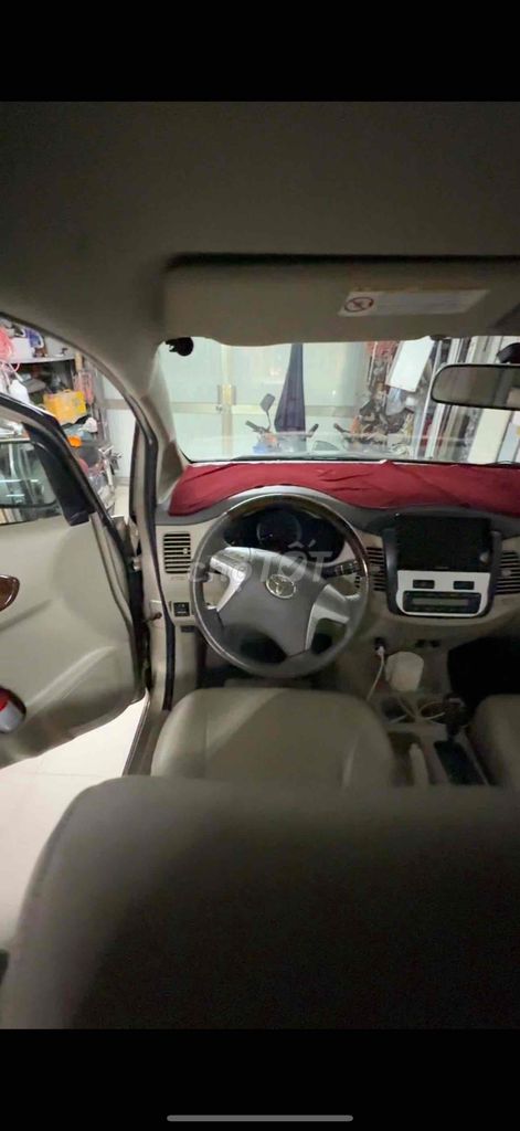 Toyota Innova 2012 2.0V - 12500 km. Mua bán Ô tô tại Quận 4 Tp Hồ Chí Minh được đăng bởi đặng chấn nguyên hình 3