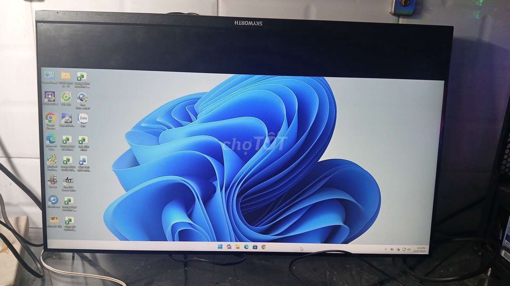Màn hình Skyworth Full HD Đen. Mua bán Phụ kiện (Màn hình, Chuột...) tại Thành phố Tân An Long An được đăng bởi VŨ TRỌNG HIẾU hình 1