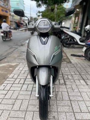 Xe máy điện VinFast Klara S1 Xám