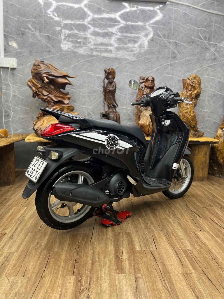 Janus đẹp, máy êm thì thầm bao vọt. Mua bán Xe máy tại Quận 8 Tp Hồ Chí Minh được đăng bởi Quân  hình 6