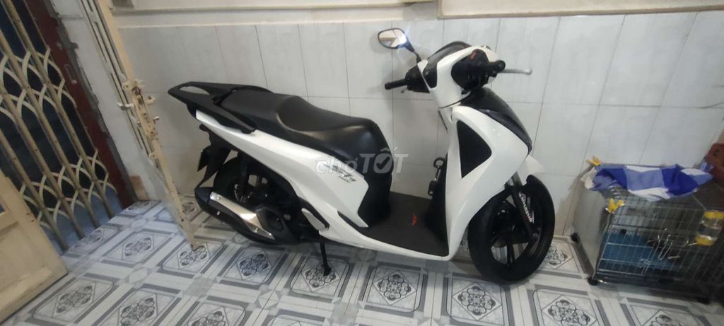 Xe SH150 abs. Mua bán Xe máy tại Quận Bình Thạnh Tp Hồ Chí Minh được đăng bởi Tấn hình 5