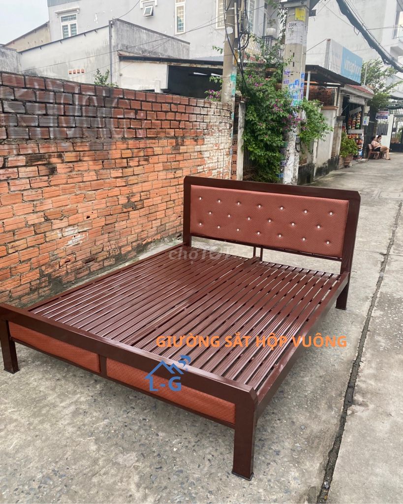 Giường sắt Giường sắt Giường sắt Giường sắt Giường. Mua bán Giường, chăn ga gối nệm tại Quận Tân Bình Tp Hồ Chí Minh được đăng bởi Lâm Gia Home hình 1