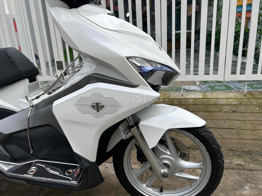 Honda Airblade 125Fi CHÍNH CHỦ khoá lớn. Mua bán Xe máy tại Thành phố Mỹ Tho Tiền Giang được đăng bởi Trân Phong hình 6