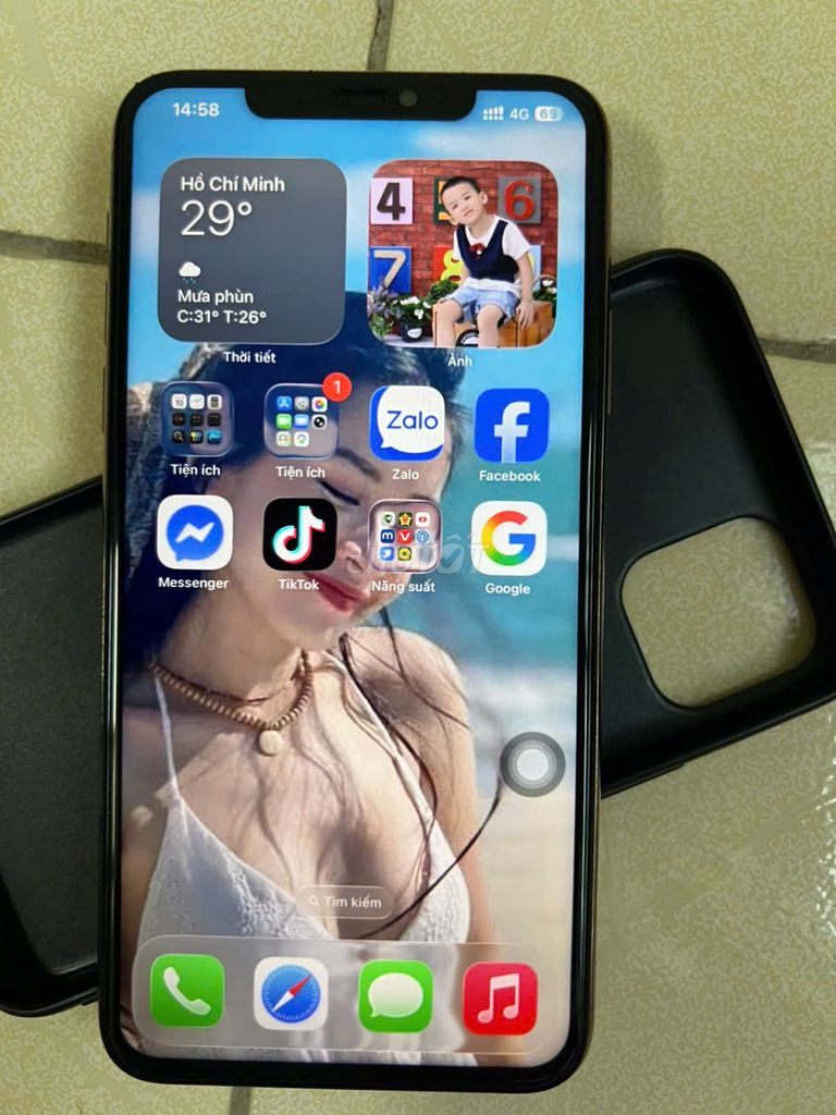 iPhone 11 Pro Max 256GB Vàng Đồng  thay màn, pin. Mua bán Điện thoại tại Quận Hai Bà Trưng Hà Nội được đăng bởi Trần Gia Bảo hình 1