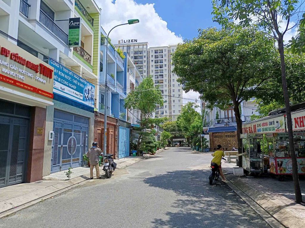 Nhà KDC Hiệp Thành City Mặt tiền đường D4 đối diện công viên