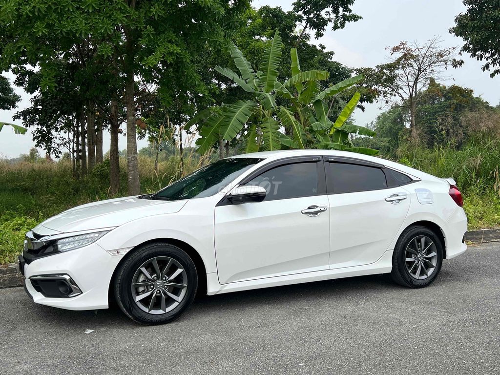 Civic 2019 1.8G , 1 chủ mua mới , odo 6v, 4 vỏ zin. Mua bán Ô tô tại Huyện Củ Chi Tp Hồ Chí Minh được đăng bởi Văn Tài hình 10