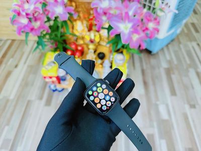 Apple Watch S5 44mm màu đen trầy màn giá iu