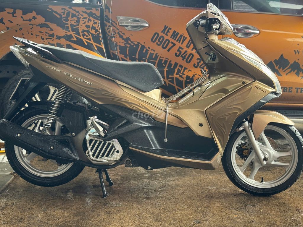 🔥AIR BLADE 125 MẮT CÚ –NGUYÊN ZIN– SƠN ZIN TEM ZIN. Mua bán Xe máy tại Huyện Trảng Bom Đồng Nai được đăng bởi phương hình 9