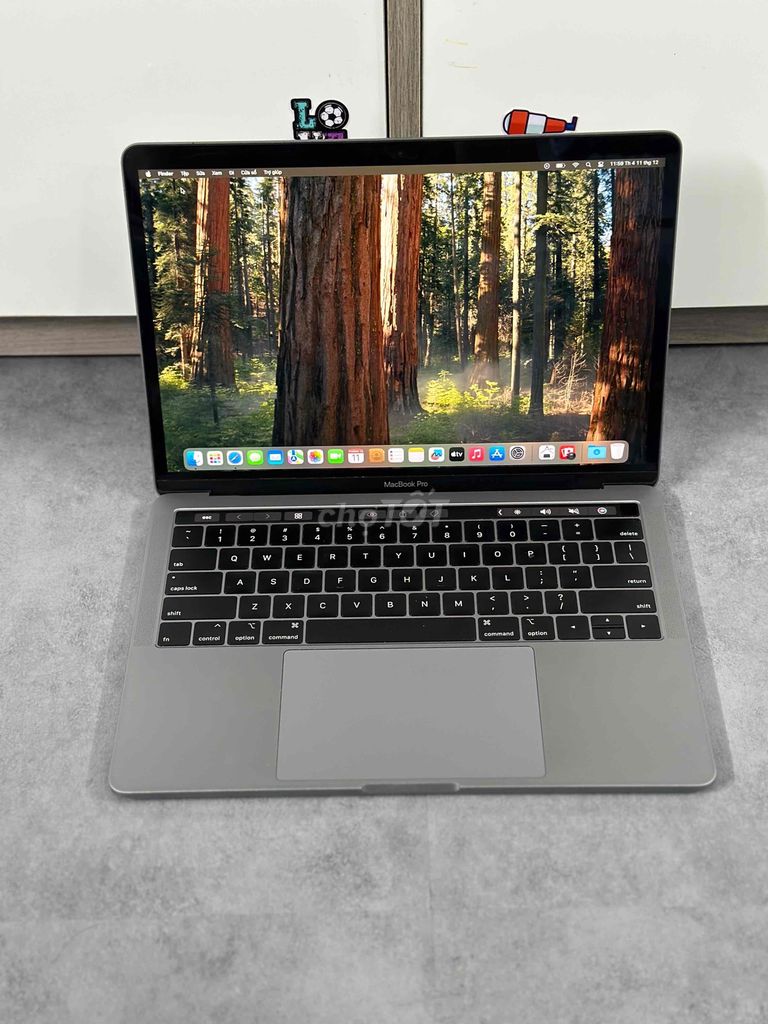 Macbook pro 2019 13' gray Ram 8/128GB, Core i5