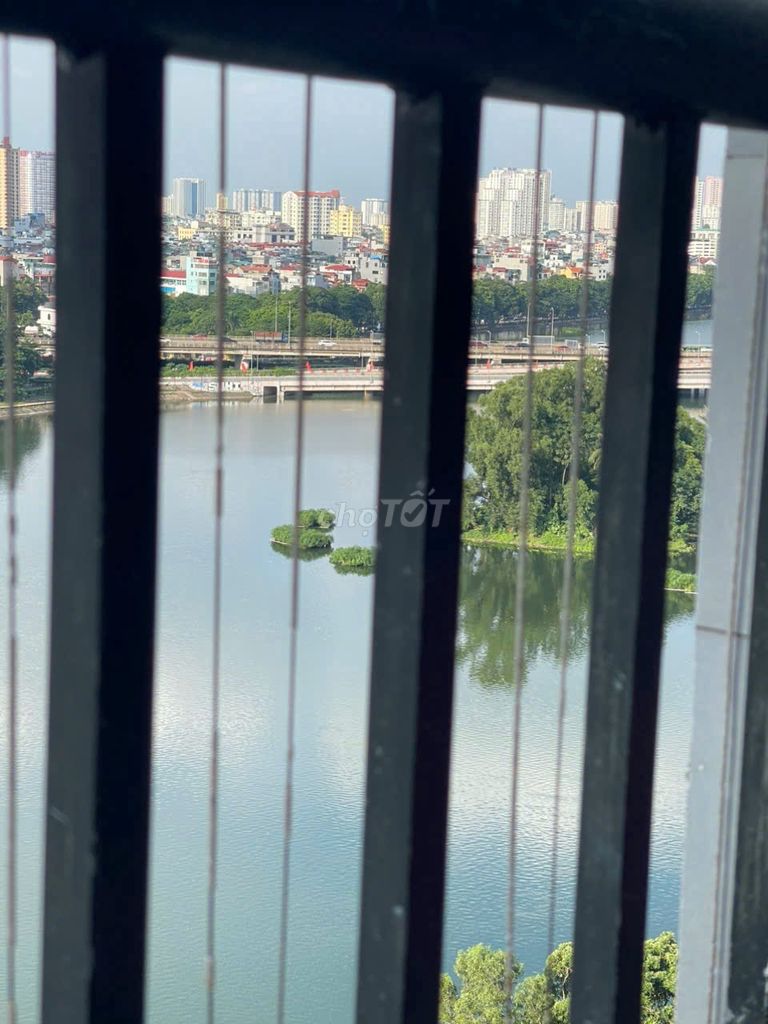 Cho Thuê Căn hộ Đủ đồ, View hồ, Tràn Ngập Hơi Thở Tự Nhiên