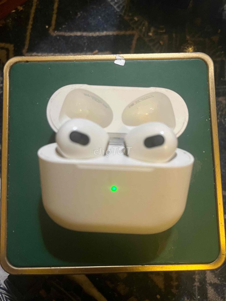 Tai nghe không dây Apple AirPods 3 Trắng. Mua bán Tivi, Âm thanh tại Quận Ba Đình Hà Nội được đăng bởi Minh Tú hình 1