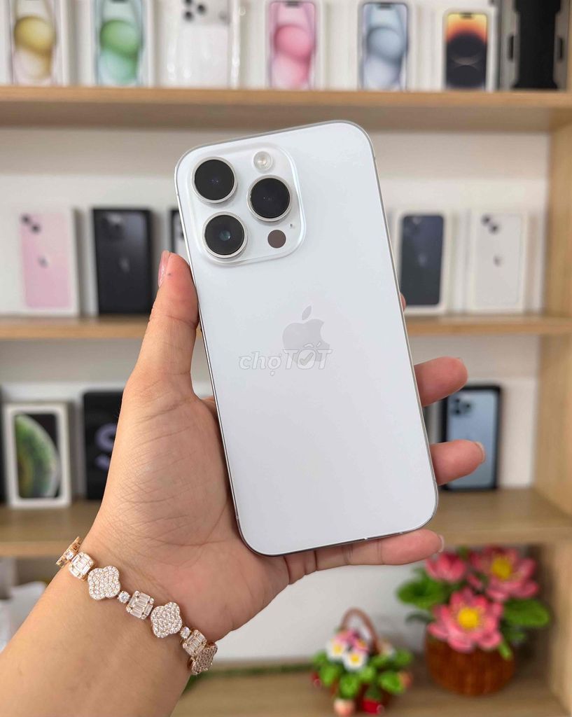 Apple iPhone 14 Pro 128GB Bạc. Mua bán Điện thoại tại Thành phố Long Xuyên An Giang được đăng bởi  Đặng Lý hình 1