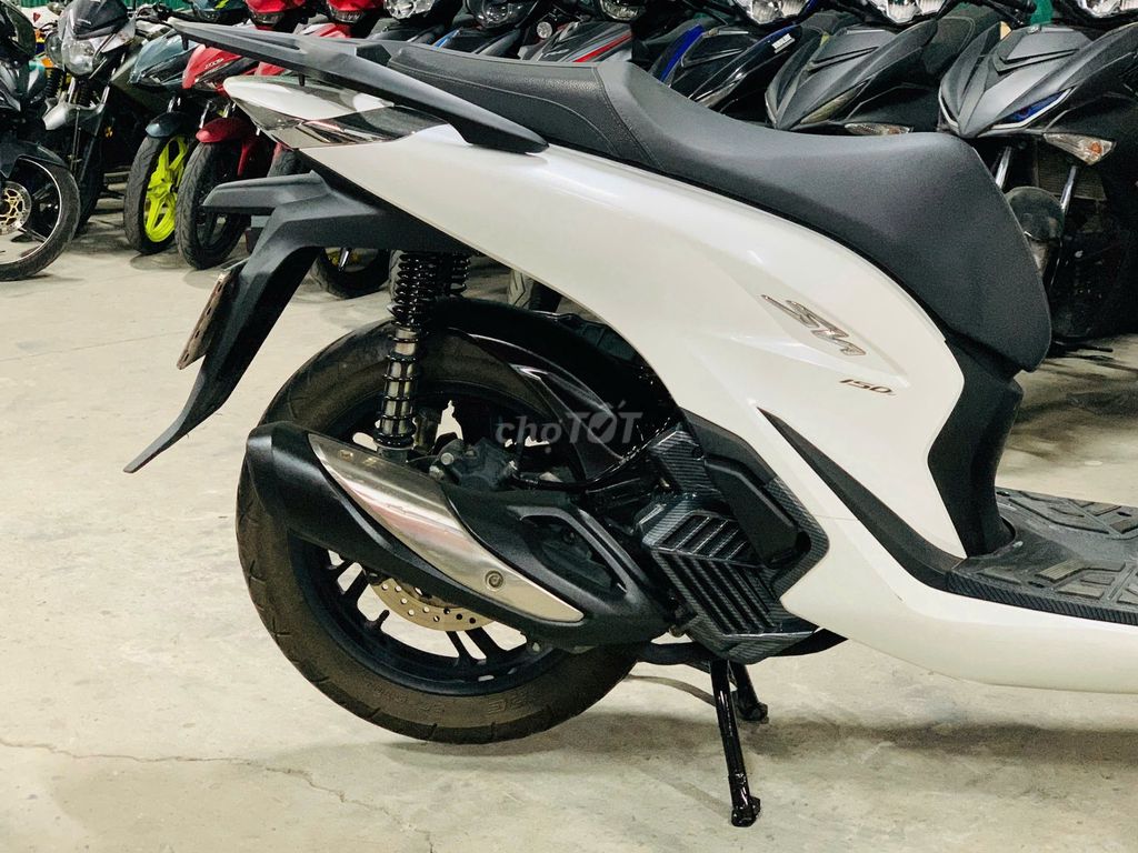 XE MÁYTHANH TÙNG_HONDA SH 125 MÀU TRẮNG ZIN CHẤT. Mua bán Xe máy tại Quận Bắc Từ Liêm Hà Nội được đăng bởi THANH TÙNG hình 2