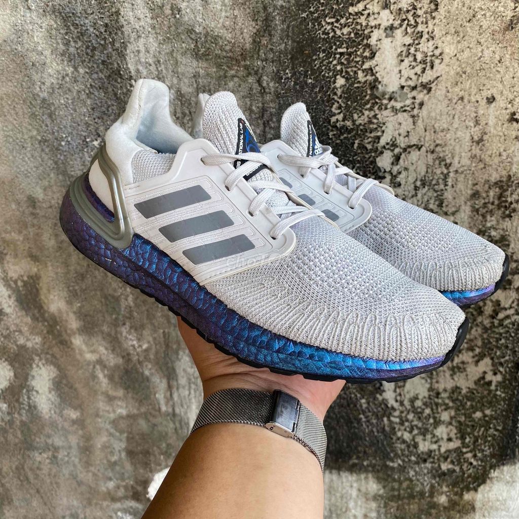 Giày chạy bộ Adidas Ultra Boost 20 Trắng 41. Mua bán Giày dép tại Huyện Hóc Môn Tp Hồ Chí Minh được đăng bởi Giày Hiệu Cũ hình 1