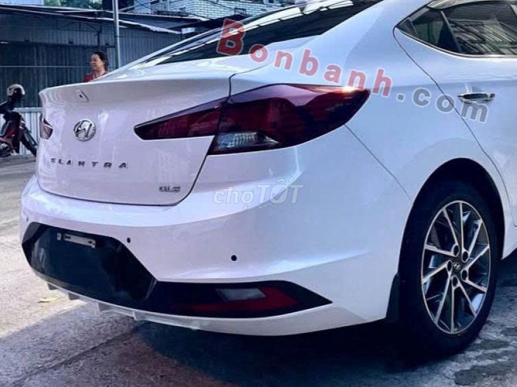 Hyundai Elantra 2021 2.0 AT - 38500 km. Mua bán Ô tô tại Thành phố Huế Thừa Thiên Huế được đăng bởi Cường hình 4
