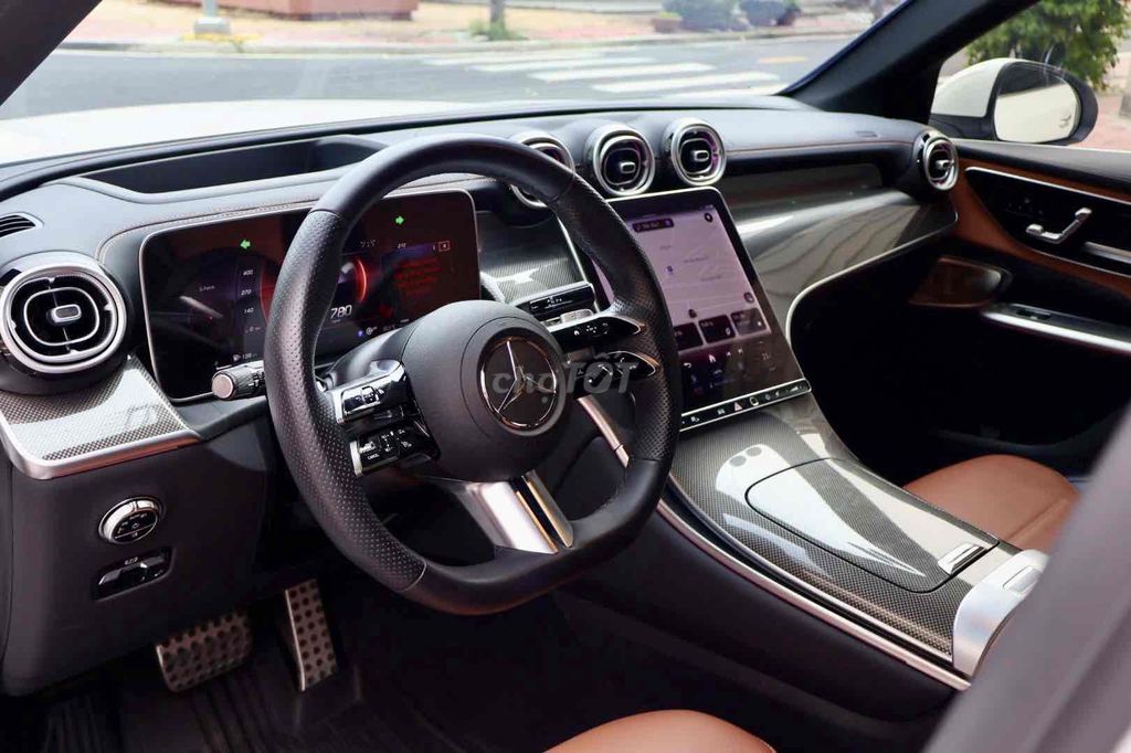 Mercedes Benz GLC 300 4matic ALL New 1 chủ 2024. Mua bán Ô tô tại Quận 8 Tp Hồ Chí Minh được đăng bởi Khoa nguyễn hình 6