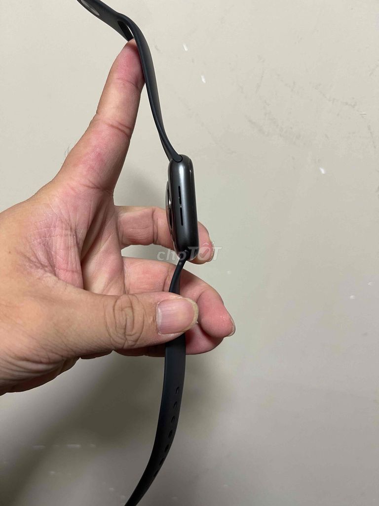 Apple watch sr6 ngoại hình còn mới pin 91 kèm sạc