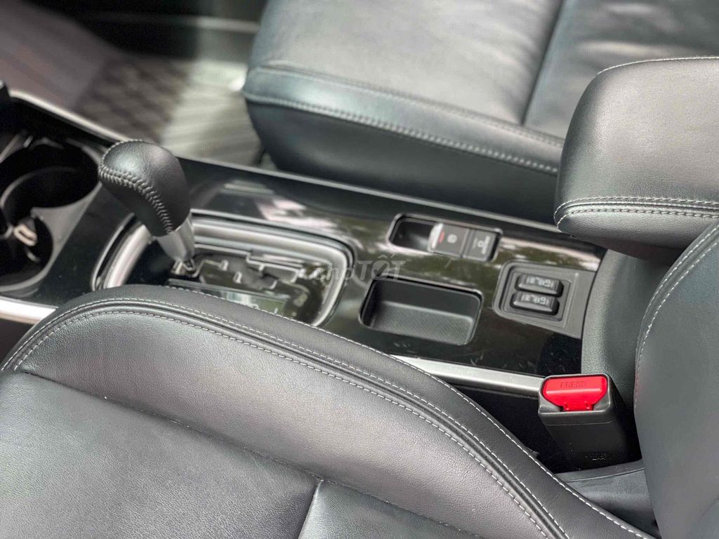 bán outlander prenium 2020 odo 89.000km. Mua bán Ô tô tại Quận Gò Vấp Tp Hồ Chí Minh được đăng bởi Ô TÔ SÀI GÒN hình 9