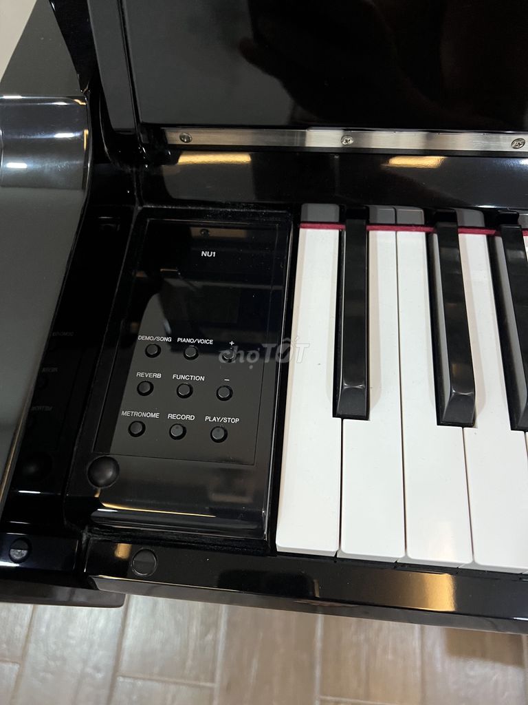 Yamaha Nu1 mới 99% kèm phụ kiện.