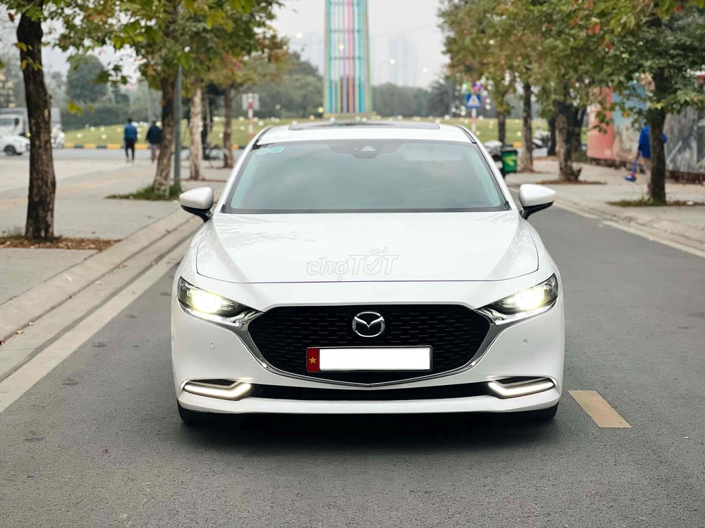 Mazda 3 2020 Sedan 1.5L Premium màu trắng cực hiếm