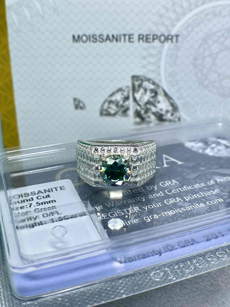 Sales nhẫn Moissanite xanh 7li5 ni 18