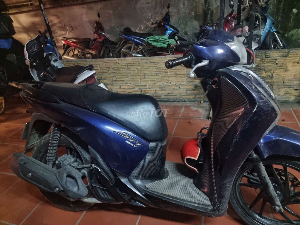 Honda SH 150cc оригинал, тихо работает, номера Ханоя